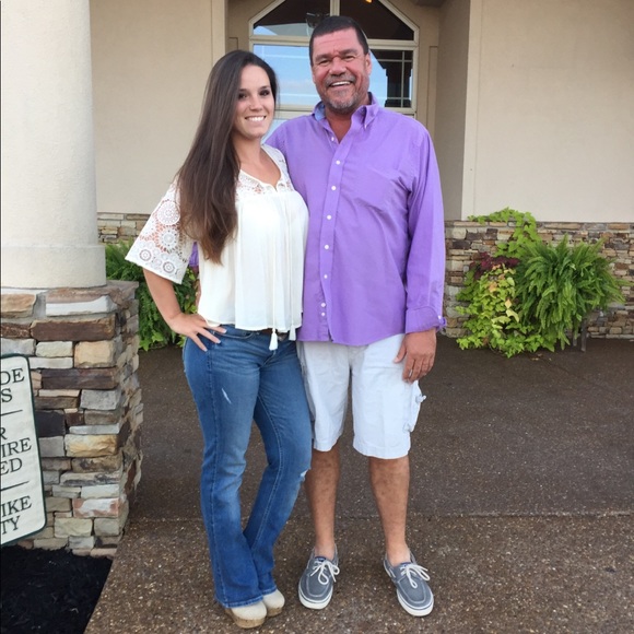 Meet your Posher, Amanda - Picture 1 of 1